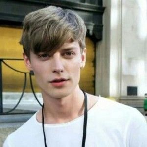 Meet your Posher, Mitchell